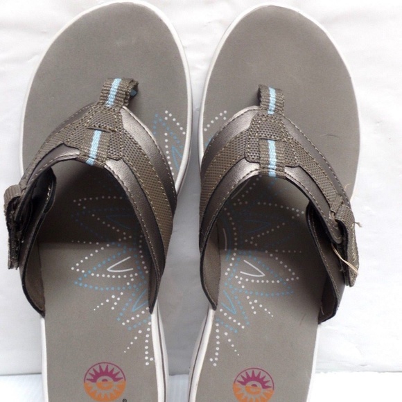 earth spirit flip flops